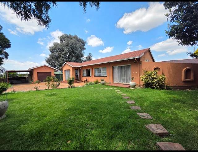 3 BEDROOM HOUSE FOR SALE IN ELSPARK